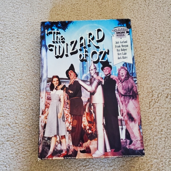 The Wizard of Oz 1100 Jigsaw Puzzle 24" x 36" - Picture 1 of 6